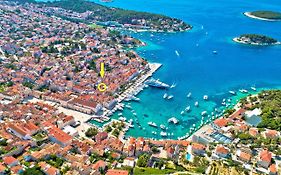 Harbourside Guesthouse Mandina - Zf Hvar